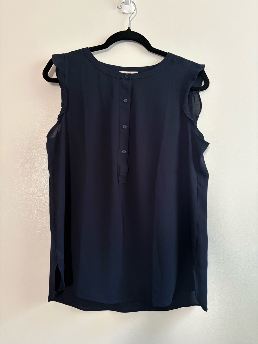 NWT Loft Outlet Navy Blue Ruffle Sleeve Henley Blouse Medium